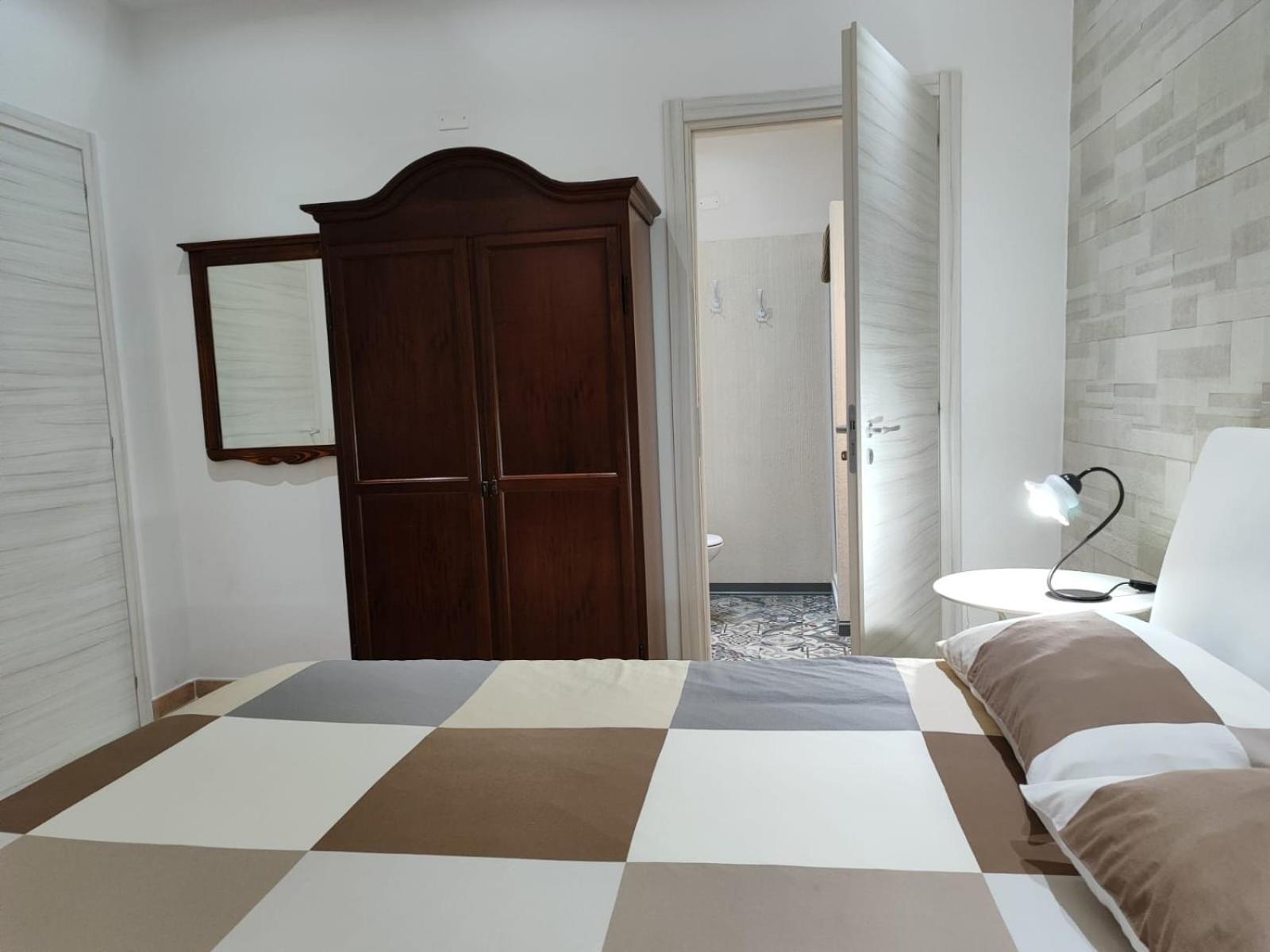 Bed And Breakfast Alberini Noto Luaran gambar