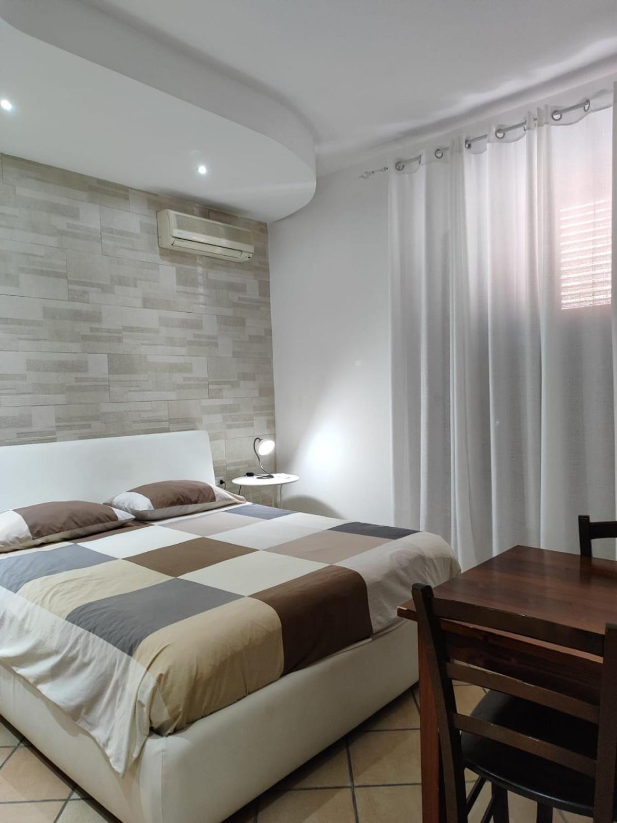 Bed And Breakfast Alberini Noto Luaran gambar