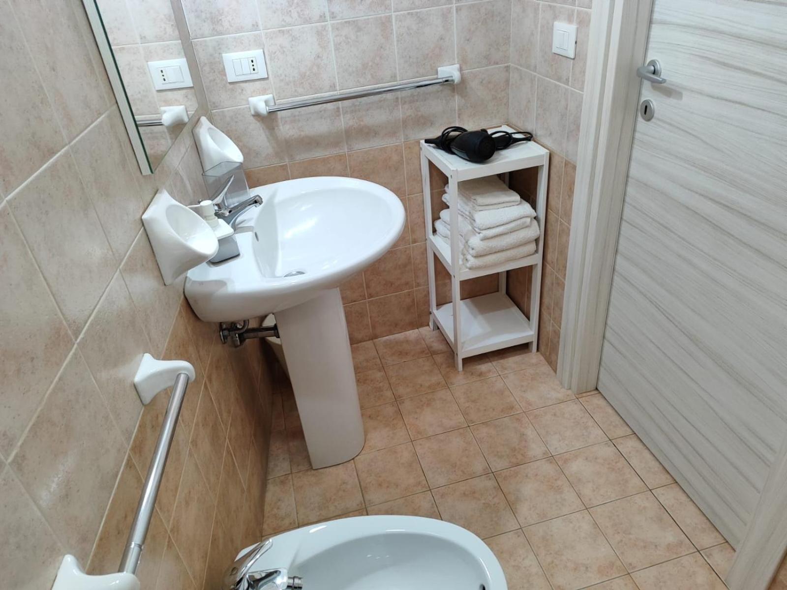 Bed And Breakfast Alberini Noto Luaran gambar