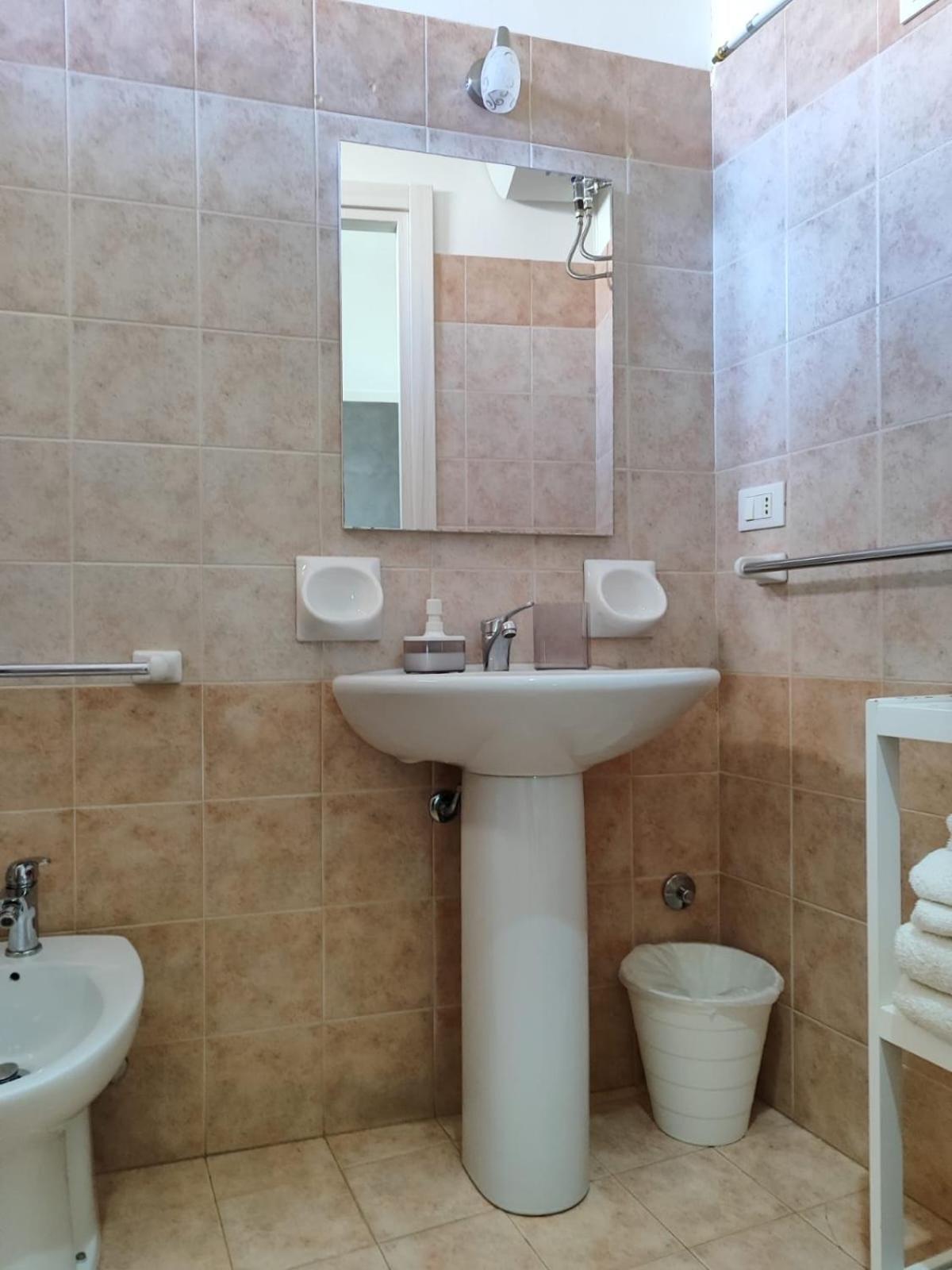 Bed And Breakfast Alberini Noto Luaran gambar