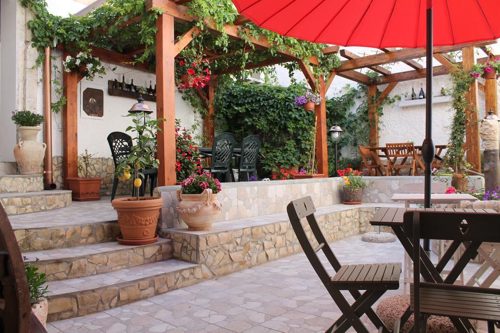 Bed And Breakfast Alberini Noto Luaran gambar