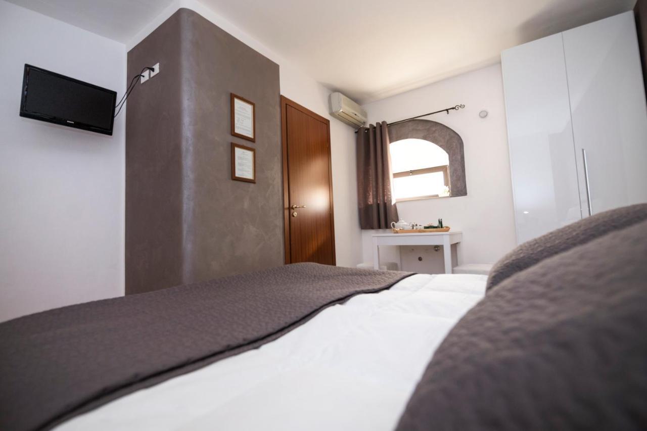 Bed And Breakfast Alberini Noto Luaran gambar